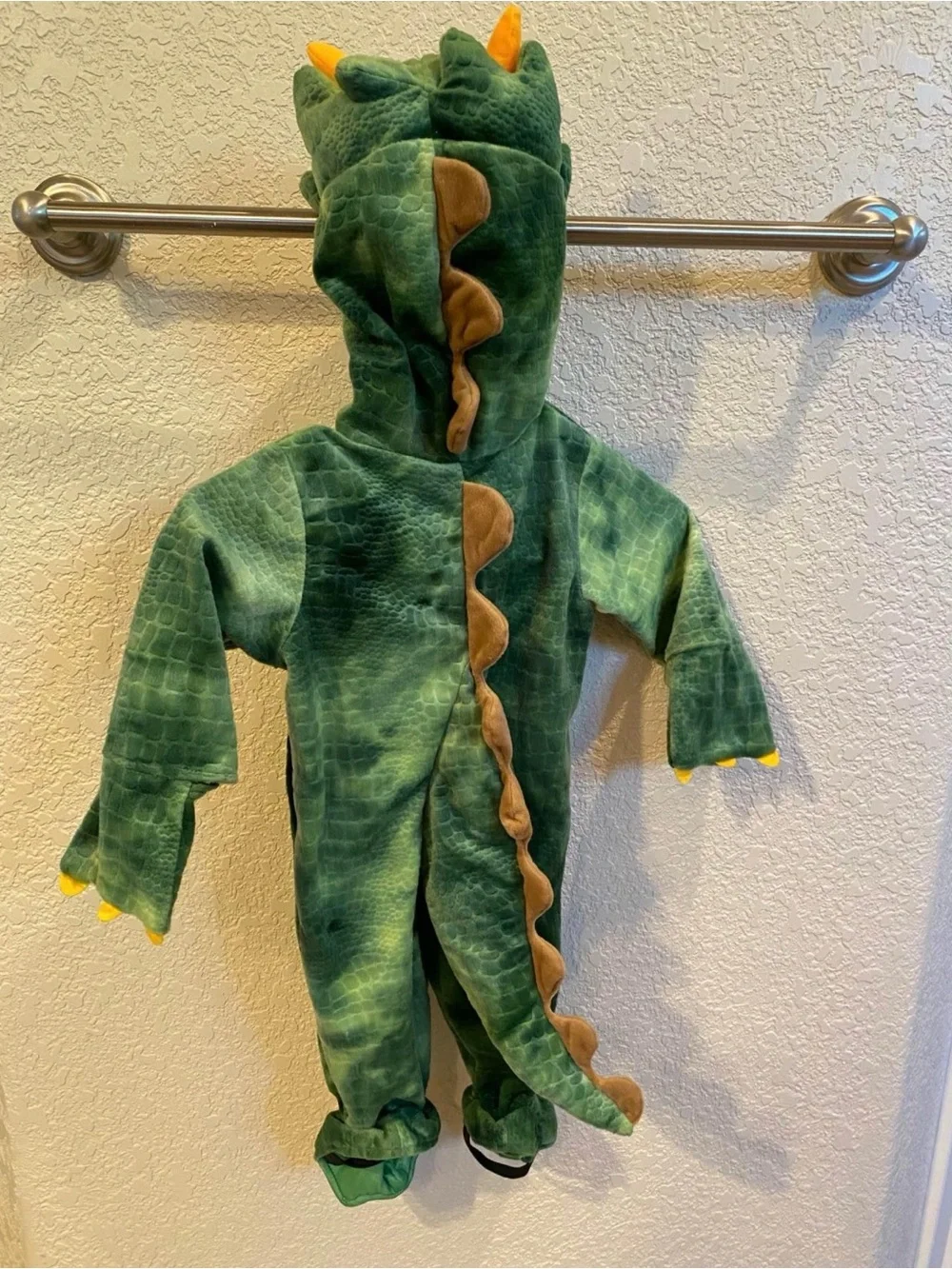 Green Dragon Plush Costume for Baby 6-9 months